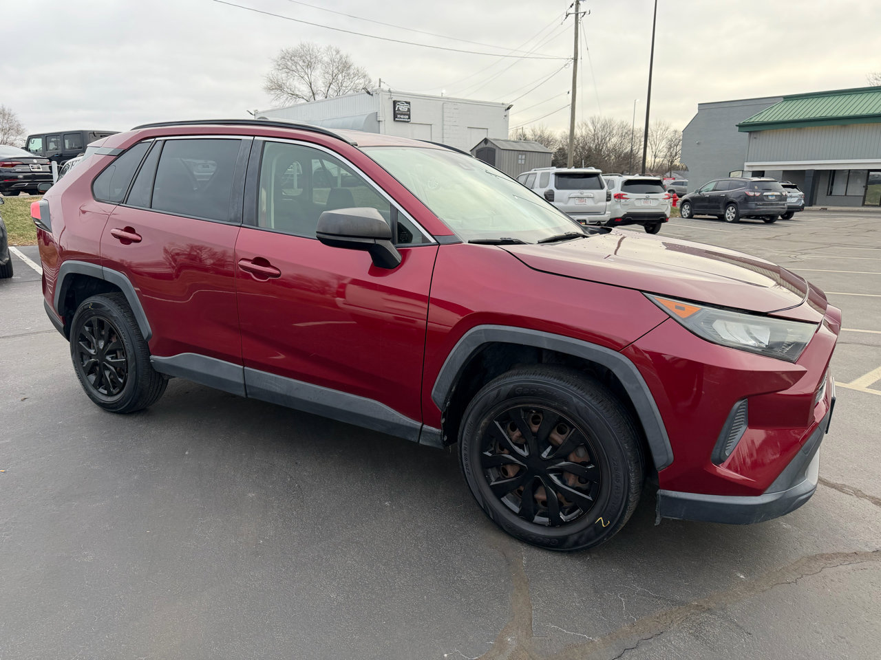 Used 2019 Toyota RAV4 LE image 10