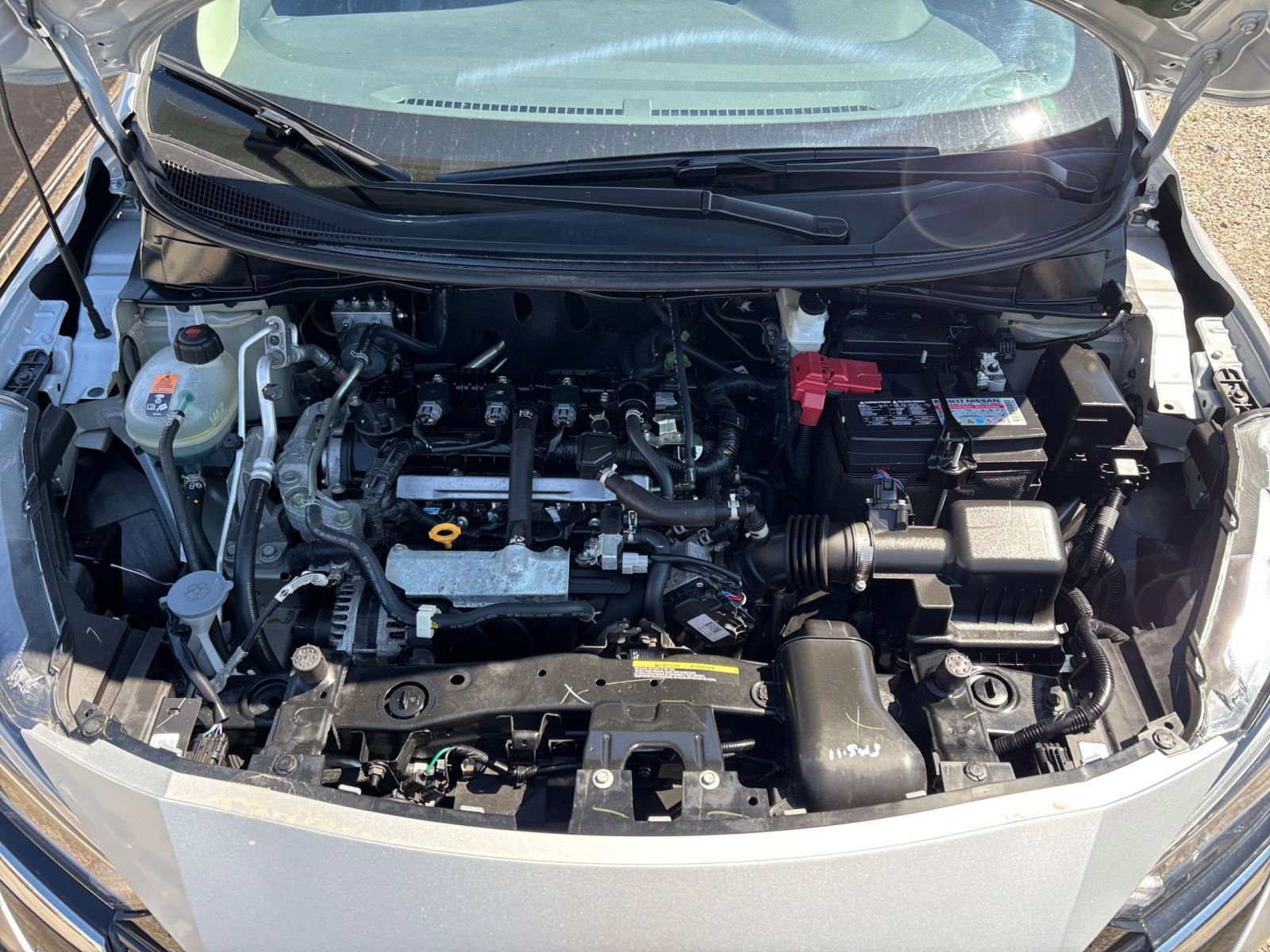 Used 2025 Nissan Versa SV image 30