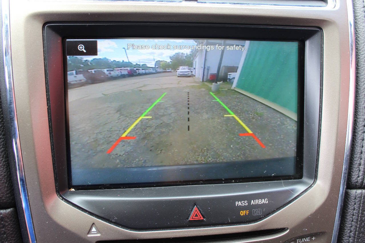 Used 2014 Lincoln MKX AWD w/ Equipment Group 102A image 17