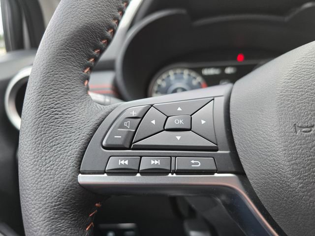 New 2025 Nissan Versa SR image 21