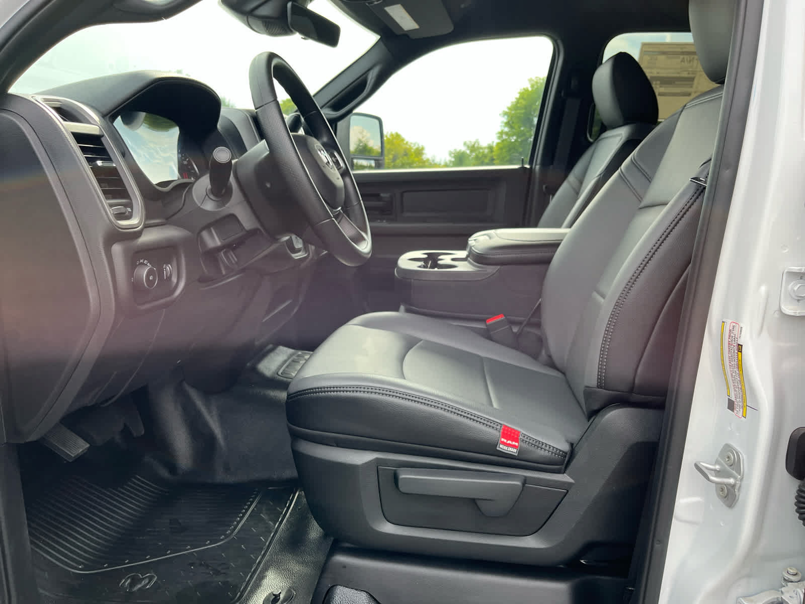 New 2026 RAM 4500 Tradesman w/ Chrome Appearance Group AWD/4WD image 11