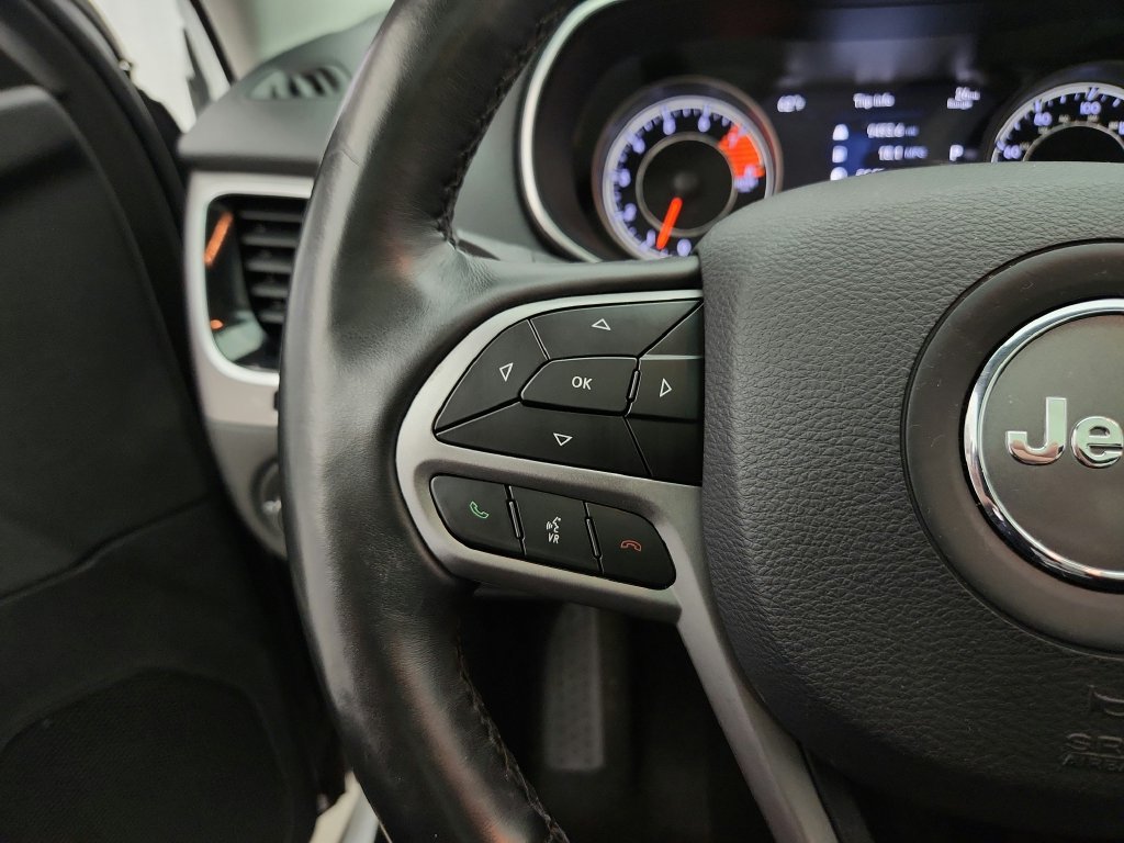Used 2019 Jeep Cherokee Limited AWD/4WD image 26