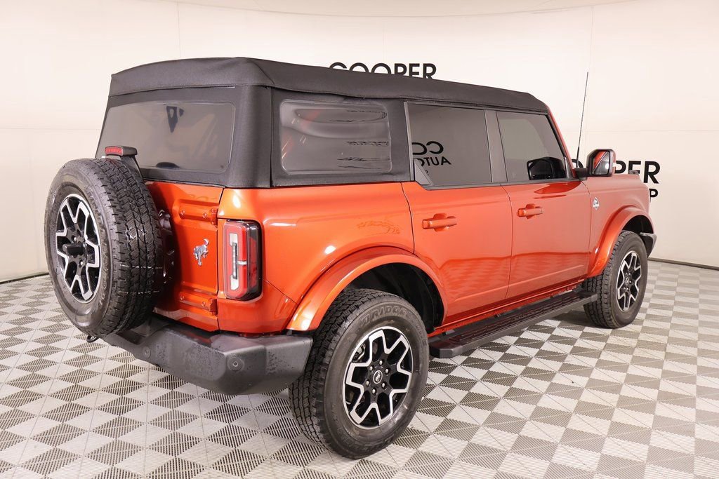 Used 2023 Ford Bronco Outer Banks image 21