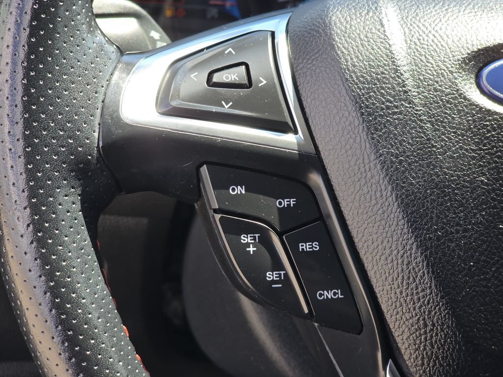 Used 2021 Ford Edge ST-Line AWD/4WD image 26