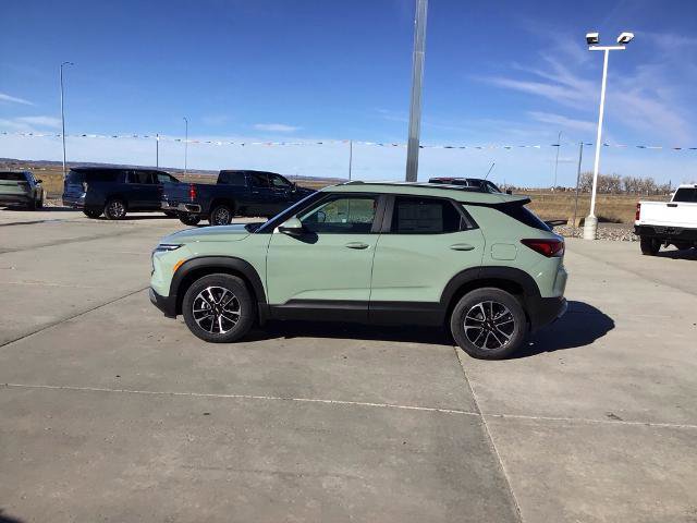New 2026 Chevrolet TrailBlazer LT w/ Convenience Package AWD/4WD image 2
