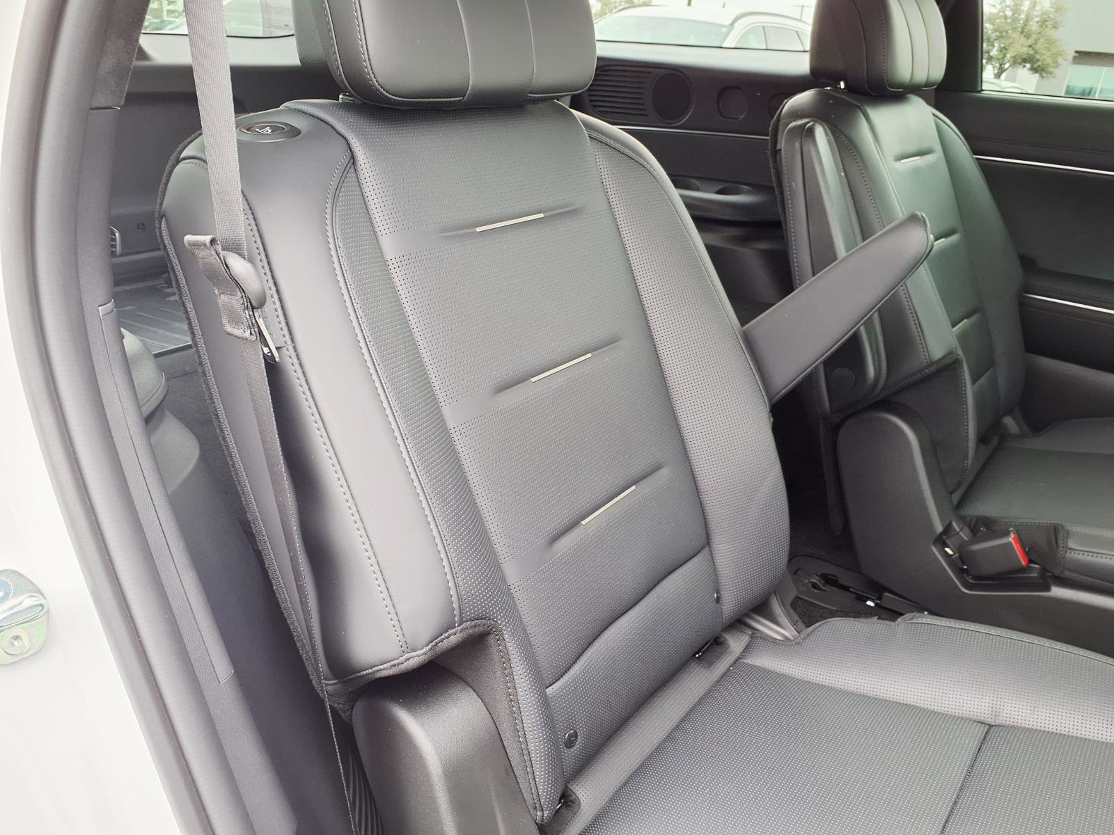 Used 2026 Hyundai Palisade Calligraphy image 15