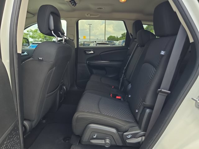 Used 2019 Dodge Journey SE w/ Connectivity Group FWD image 13