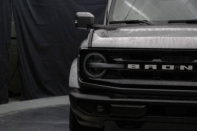Used 2023 Ford Bronco Outer Banks image 5