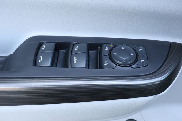 Certified 2022 GMC Acadia SLT w/ Technology Package image 14