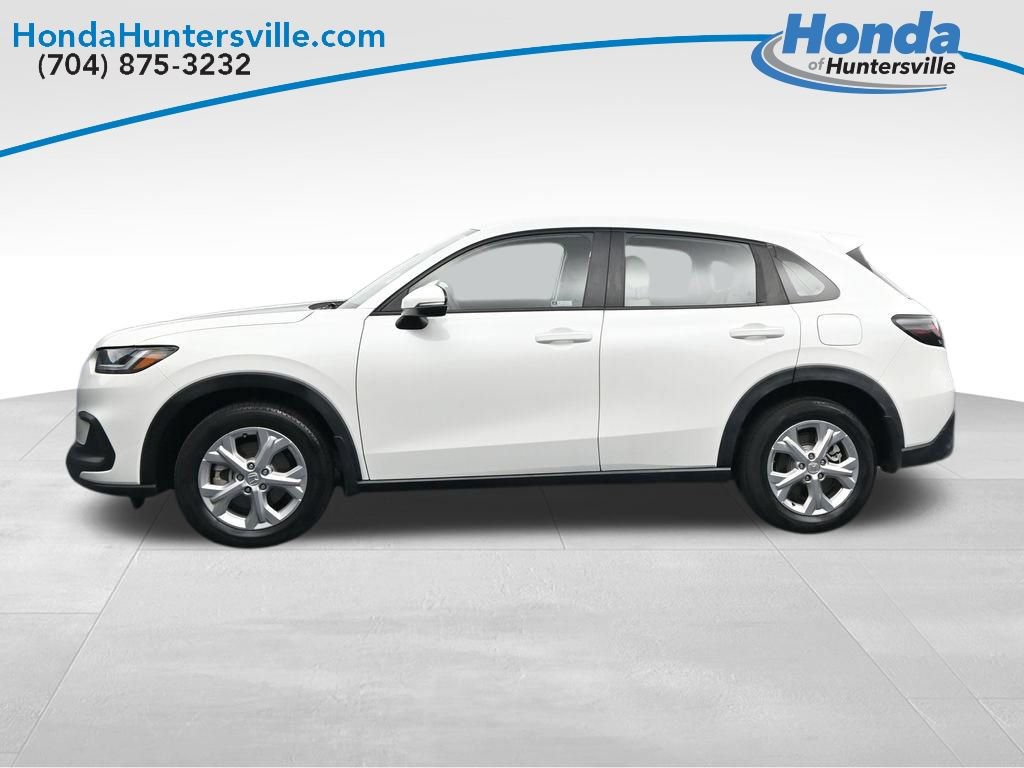Used 2024 Honda HR-V LX image 9