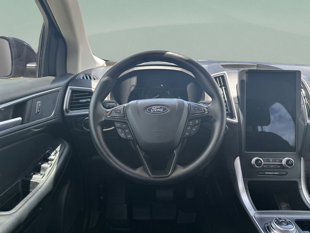 Used 2024 Ford Edge SE w/ Black Appearance Package AWD/4WD image 28