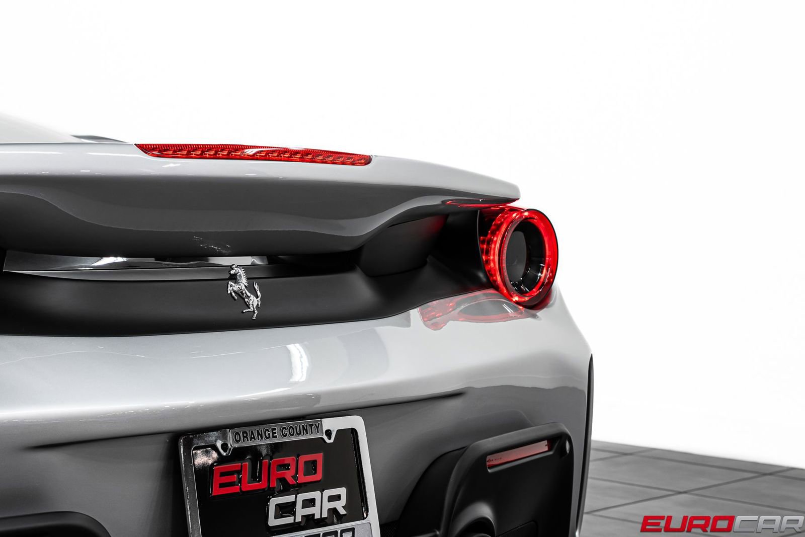 Used 2020 Ferrari 488 Pista *HUGE CARBON INTERIOR OPTIONS image 23