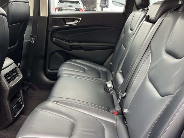 Used 2017 Ford Edge Titanium w/ Technology Package FWD image 25
