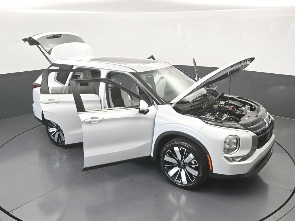 New 2026 Mitsubishi Outlander SE FWD image 73