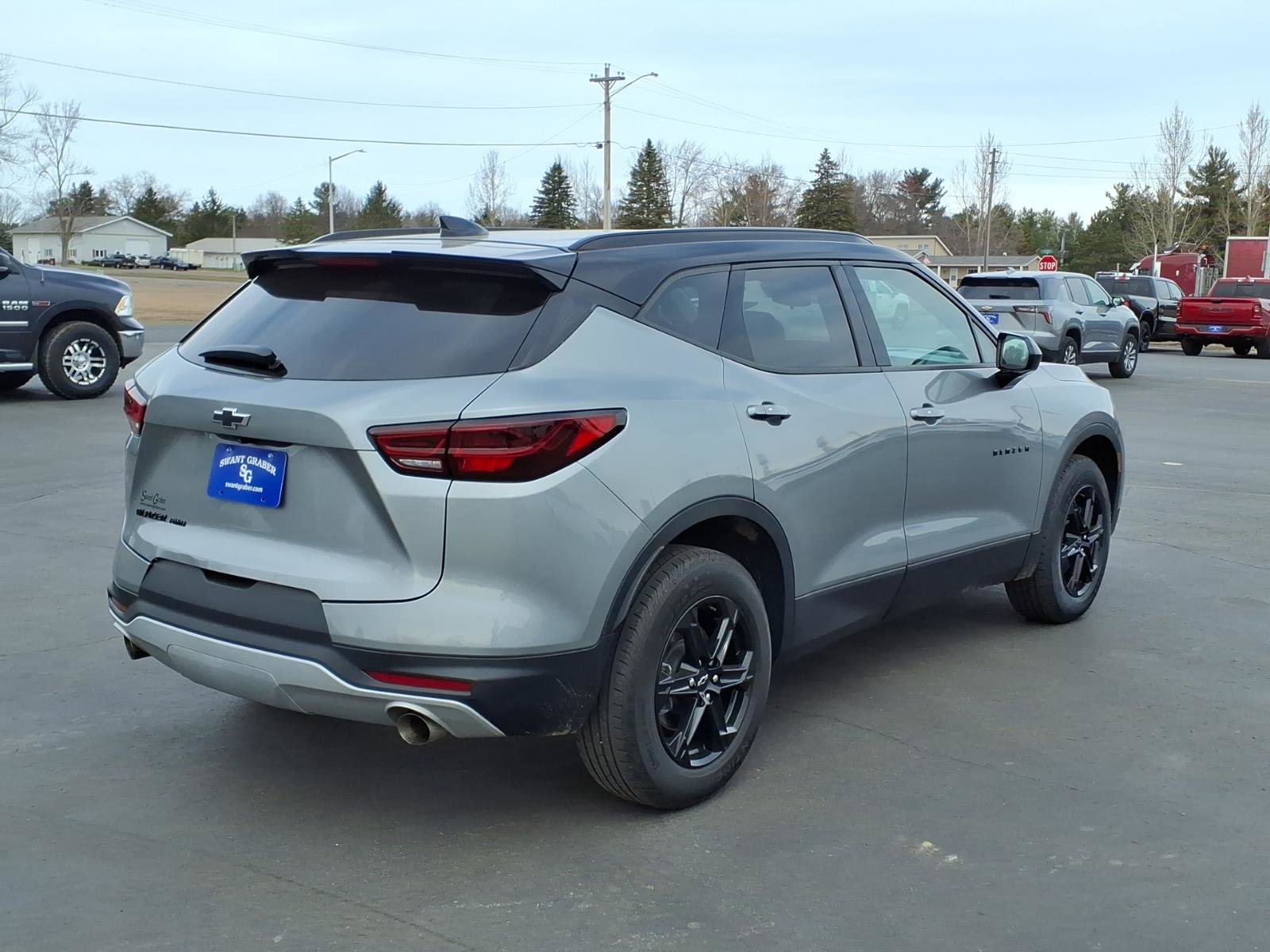 Used 2023 Chevrolet Blazer LT w/ Midnight/Sport Edition image 6