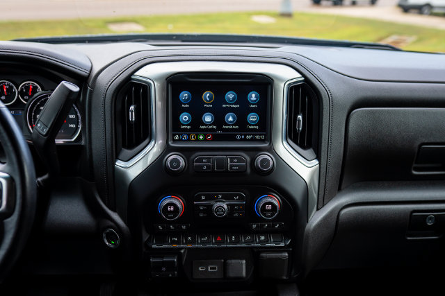 Used 2021 Chevrolet Silverado 1500 LTZ RWD image 7