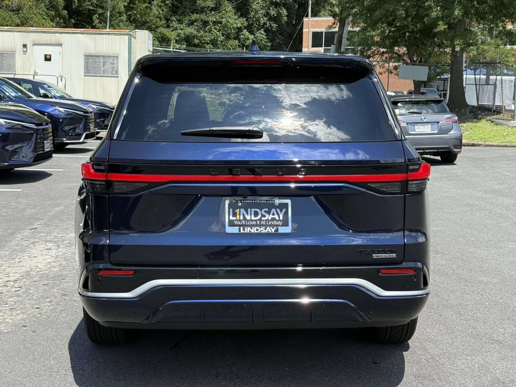 New 2026 Lexus TX 500h AWD image 10