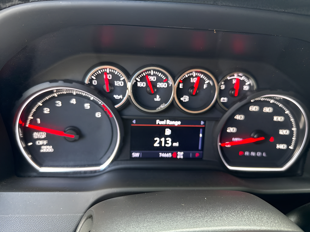 Used 2022 Chevrolet Silverado 1500 LT AWD/4WD image 23