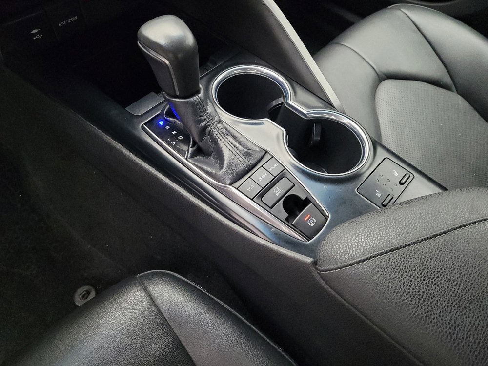 Used 2018 Toyota Camry XSE image 26