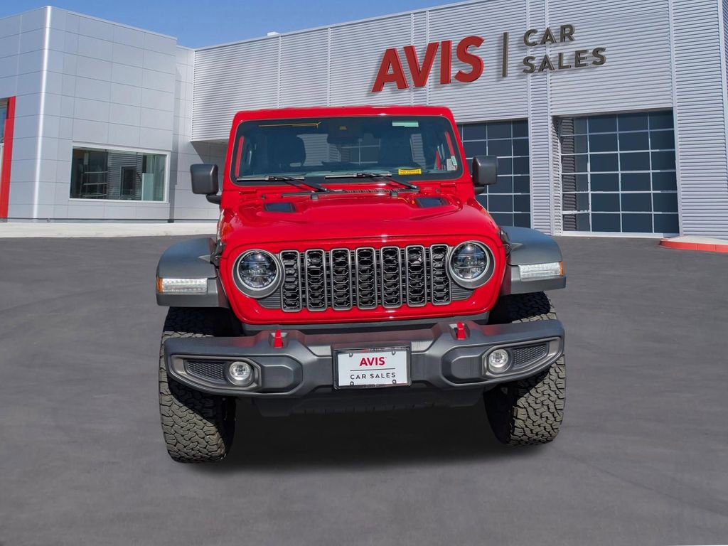 Used 2025 Jeep Wrangler Unlimited Rubicon image 2