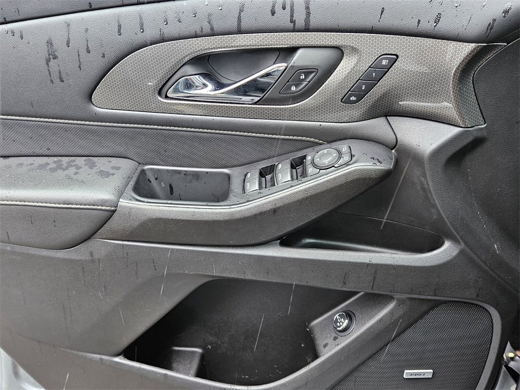 Certified 2023 Chevrolet Traverse Premier image 29