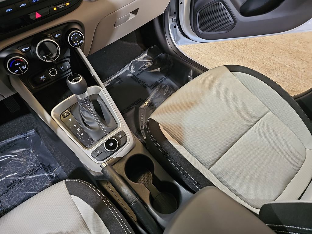 New 2026 Hyundai Venue SEL FWD image 26