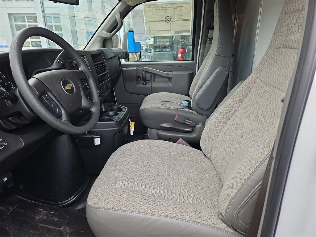 New 2025 Chevrolet Express 3500 w/ Power Convenience Package image 15