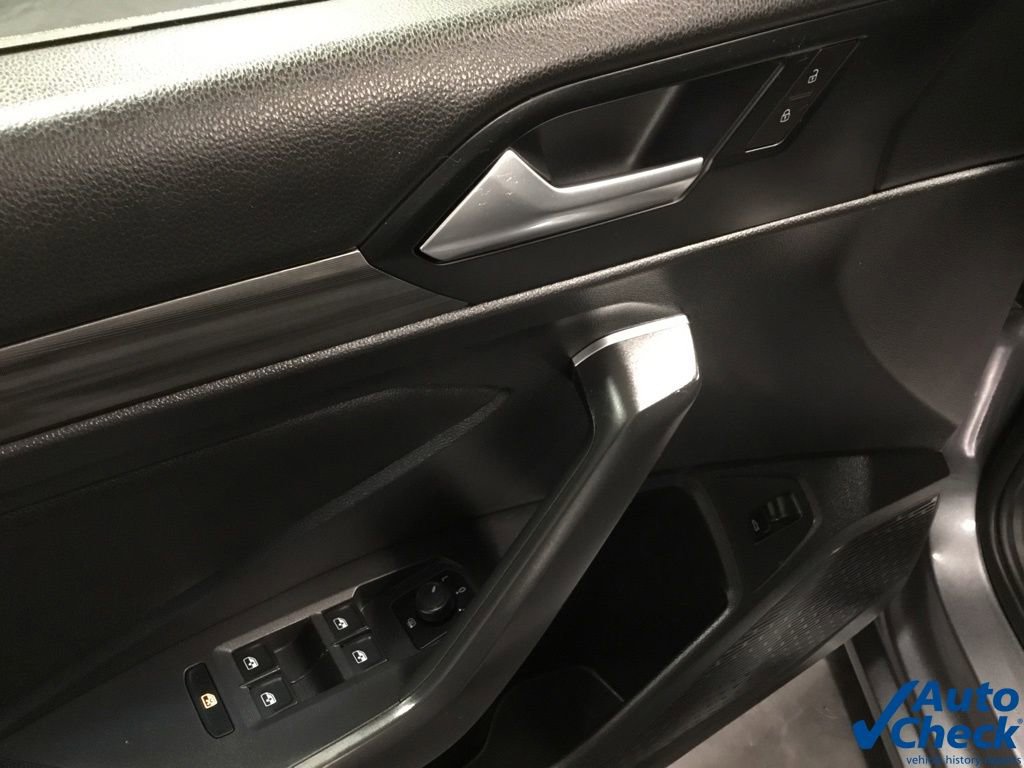 Used 2019 Volkswagen Jetta SEL image 20