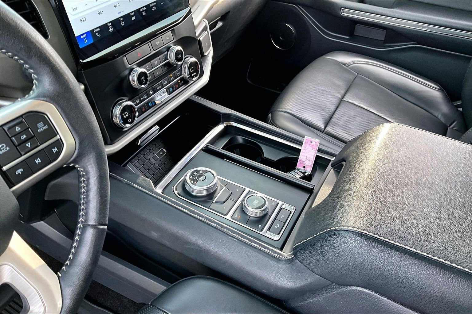 Used 2022 Ford Expedition Max XLT image 14