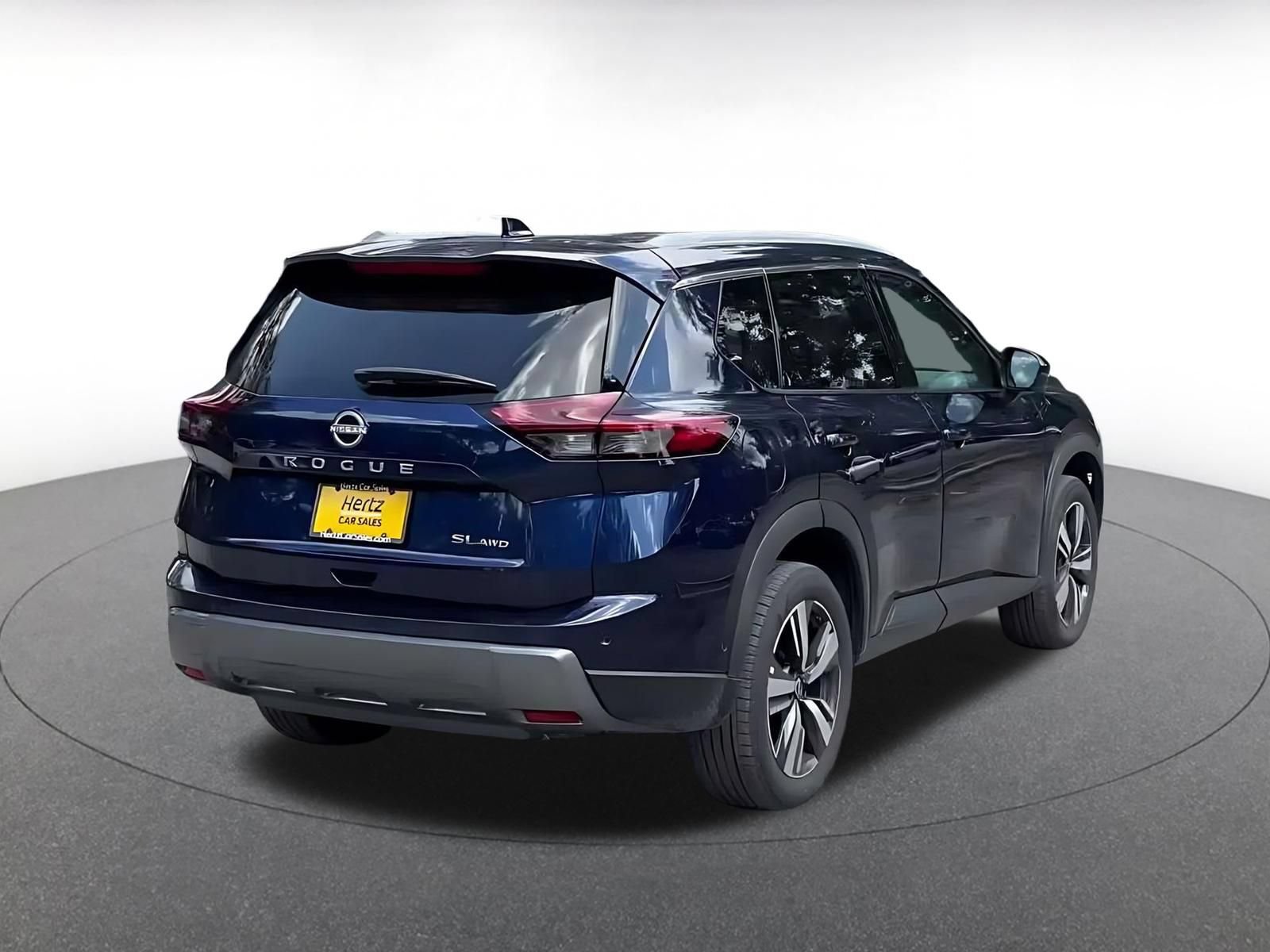Used 2026 Nissan Rogue SL AWD/4WD image 13