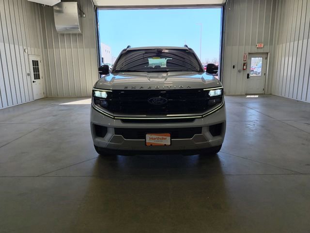 Used 2025 Ford Expedition Platinum AWD/4WD image 3