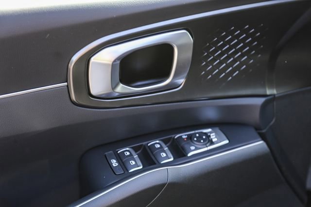New 2025 Kia Sorento EX FWD image 22