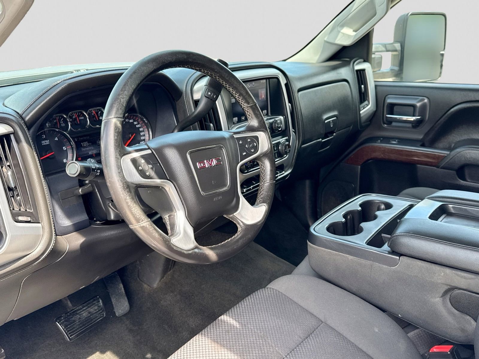 Used 2015 GMC Sierra 3500 SLE w/ SLE Preferred Package AWD/4WD image 2