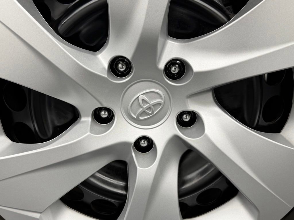 Certified 2025 Toyota RAV4 LE FWD image 17