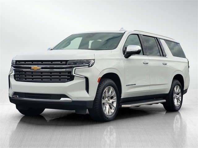 Used 2023 Chevrolet Suburban Premier image 9
