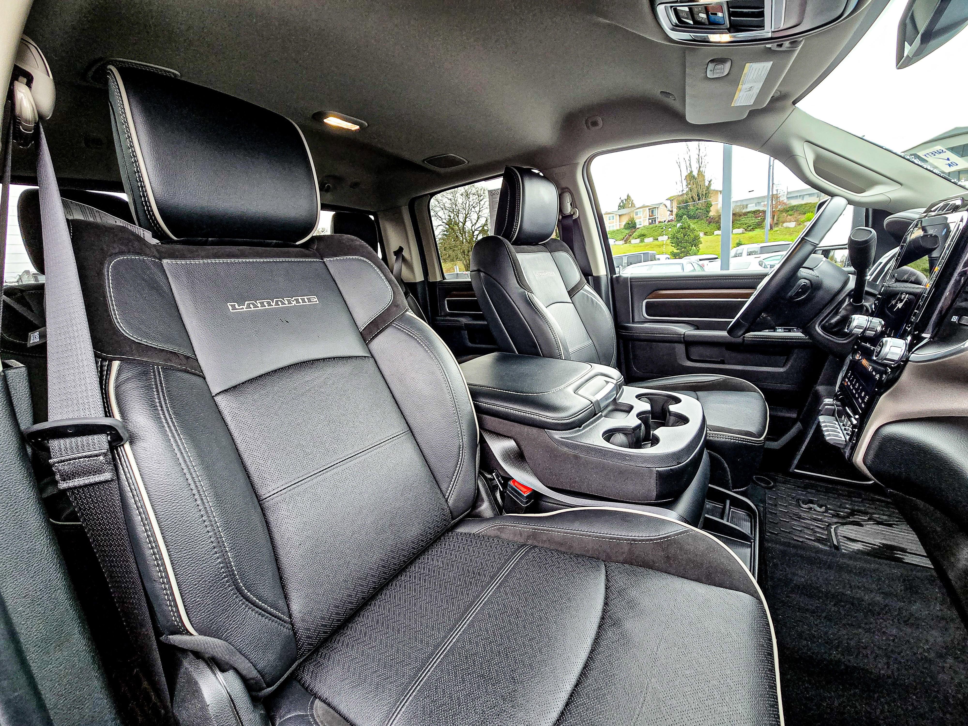 Used 2024 RAM 3500 Laramie AWD/4WD image 14