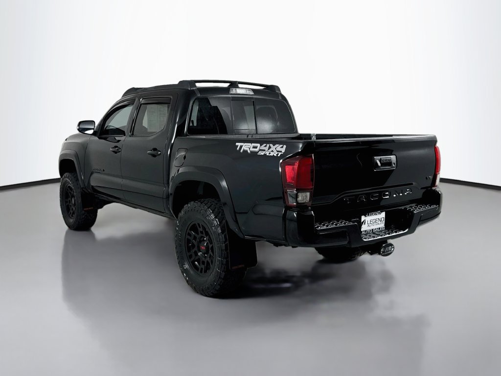 Used 2019 Toyota Tacoma TRD Sport AWD/4WD image 8