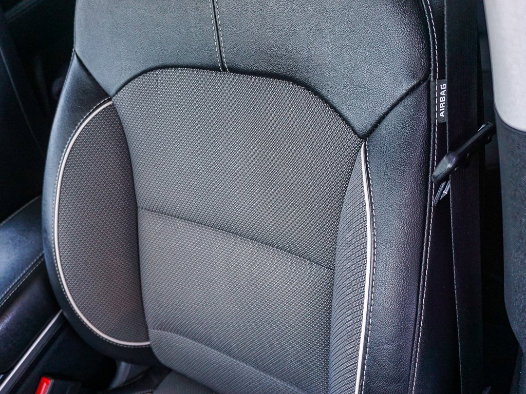 Certified 2020 Kia Niro EX image 21