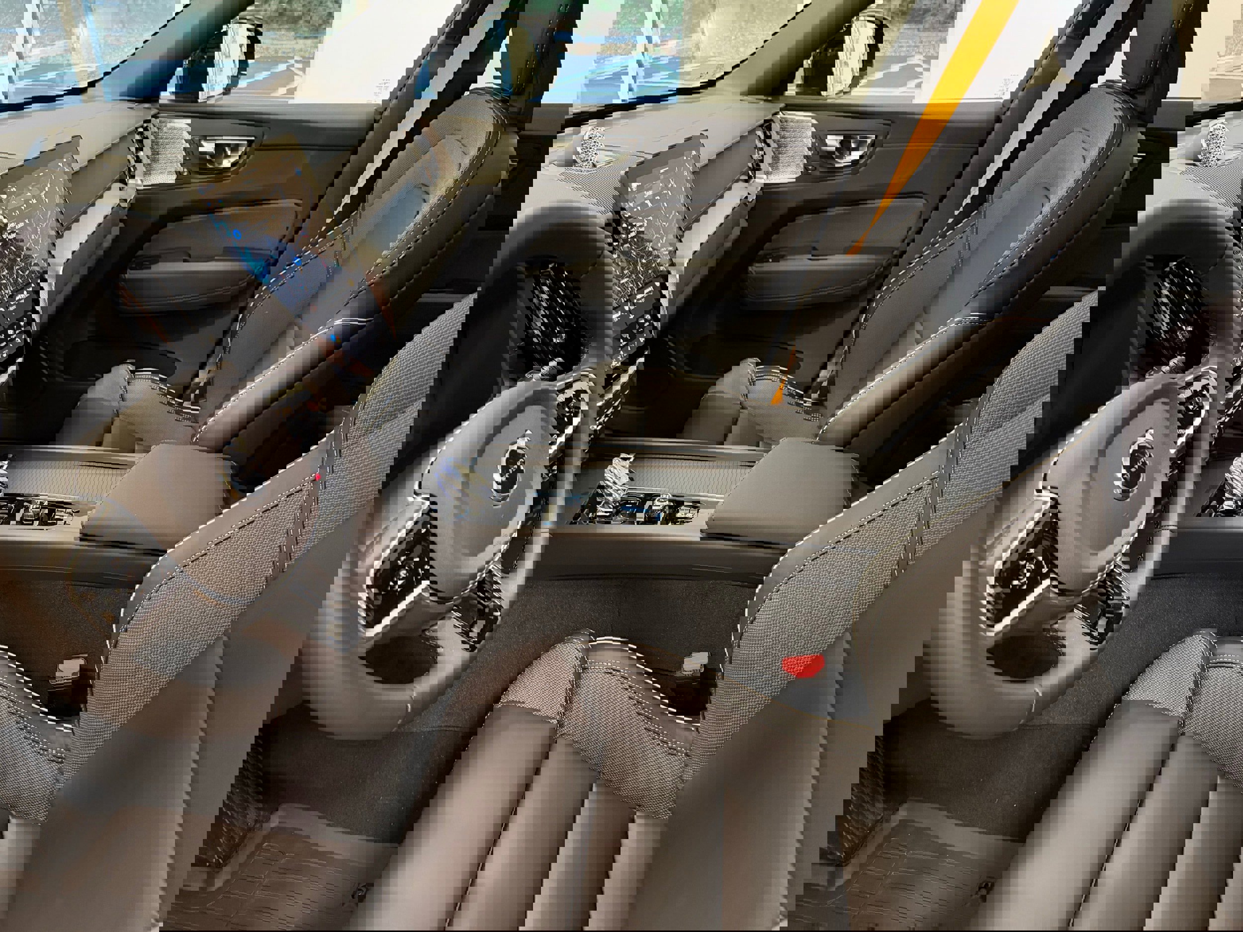 New 2026 Volvo XC60 T8 Polestar image 18