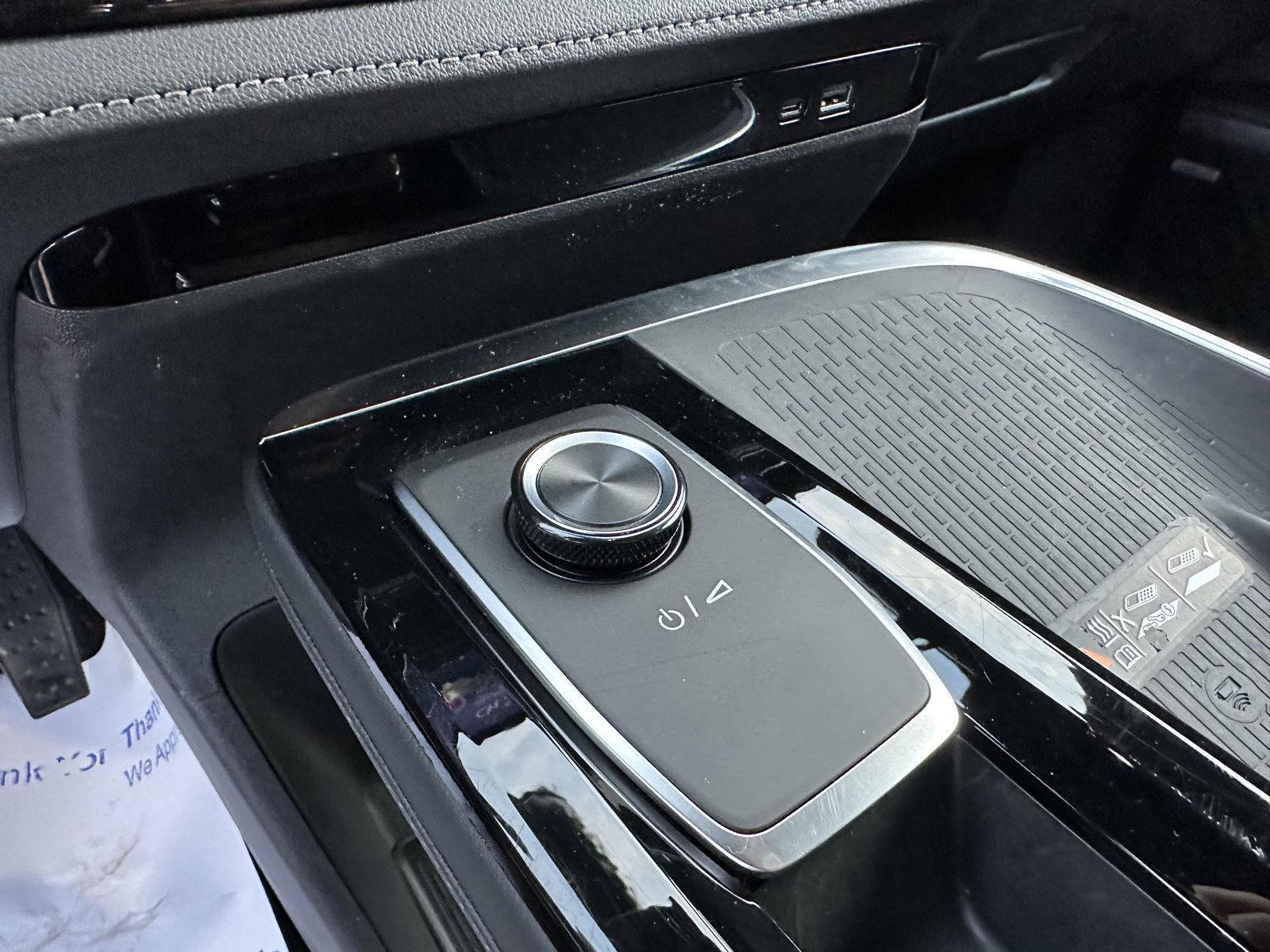 Used 2025 Buick Enclave Preferred image 34