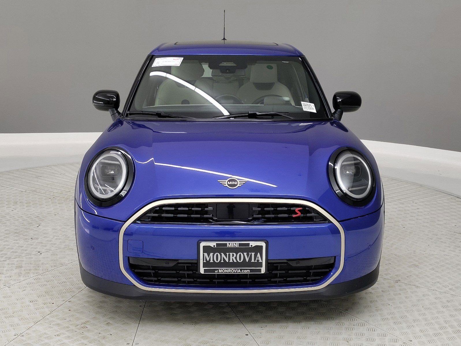 Used 2025 MINI Cooper S image 2