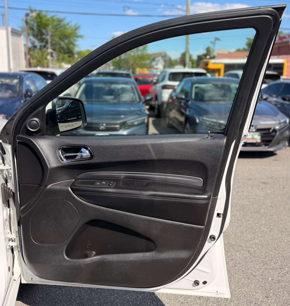 Used 2018 Dodge Durango GT AWD/4WD image 32