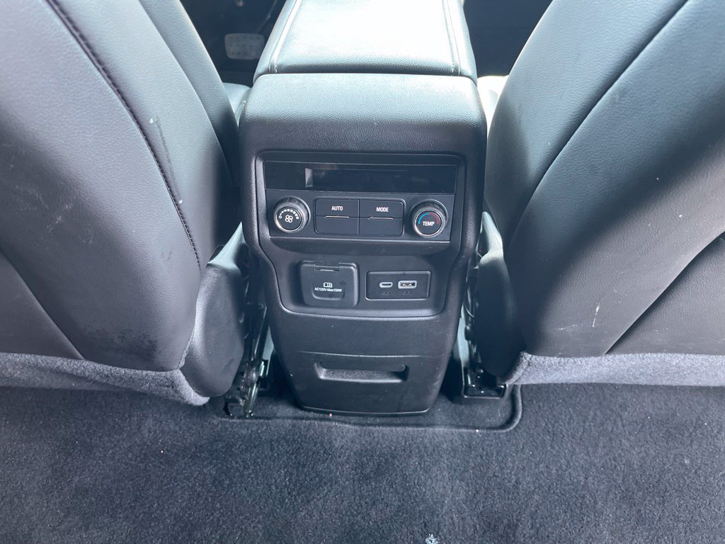 Used 2023 GMC Acadia SLT AWD/4WD image 53