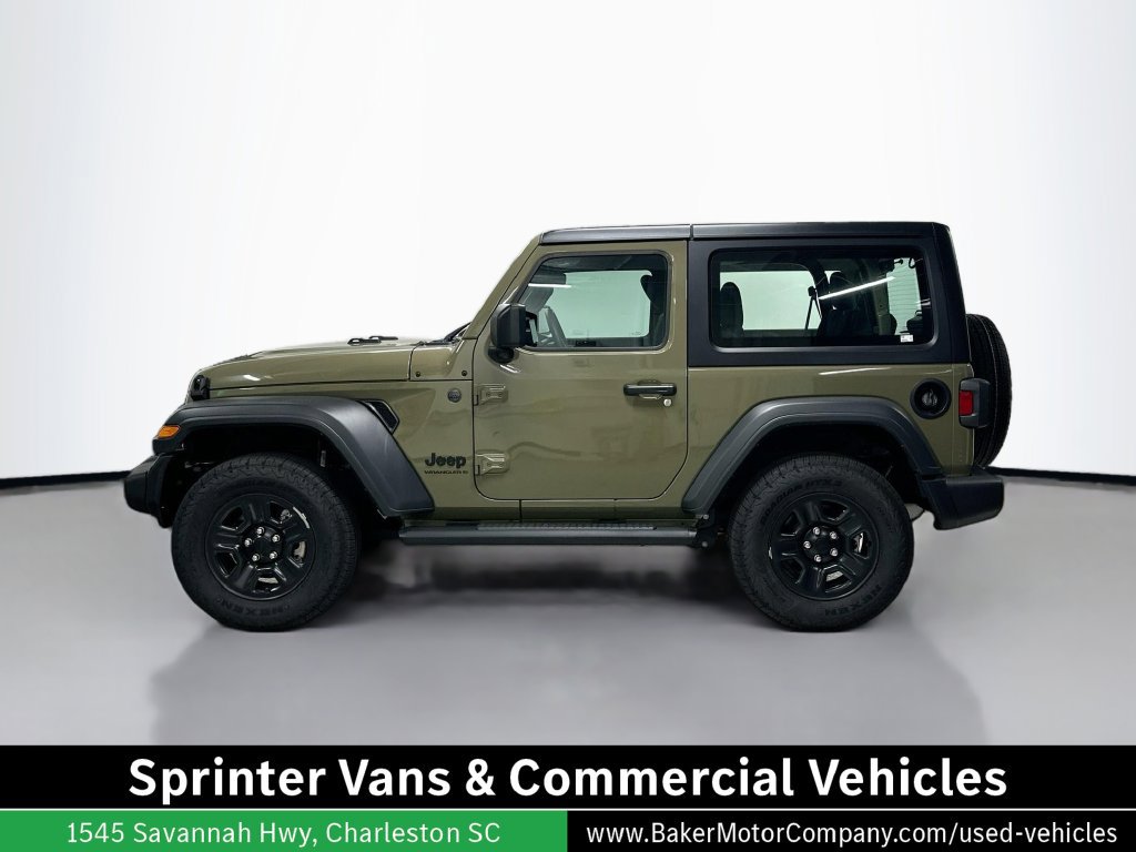 Used 2025 Jeep Wrangler Sport AWD/4WD image 2