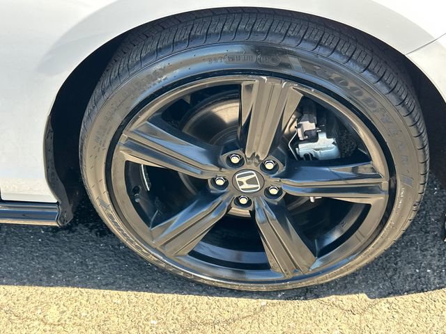 Used 2023 Honda Accord Sport image 7