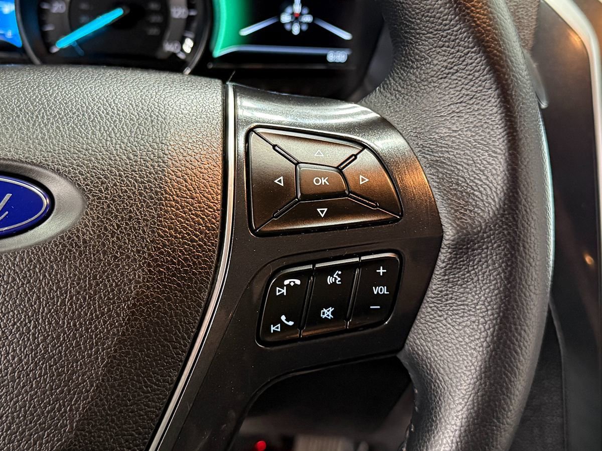 Used 2018 Ford Explorer Limited AWD/4WD image 18