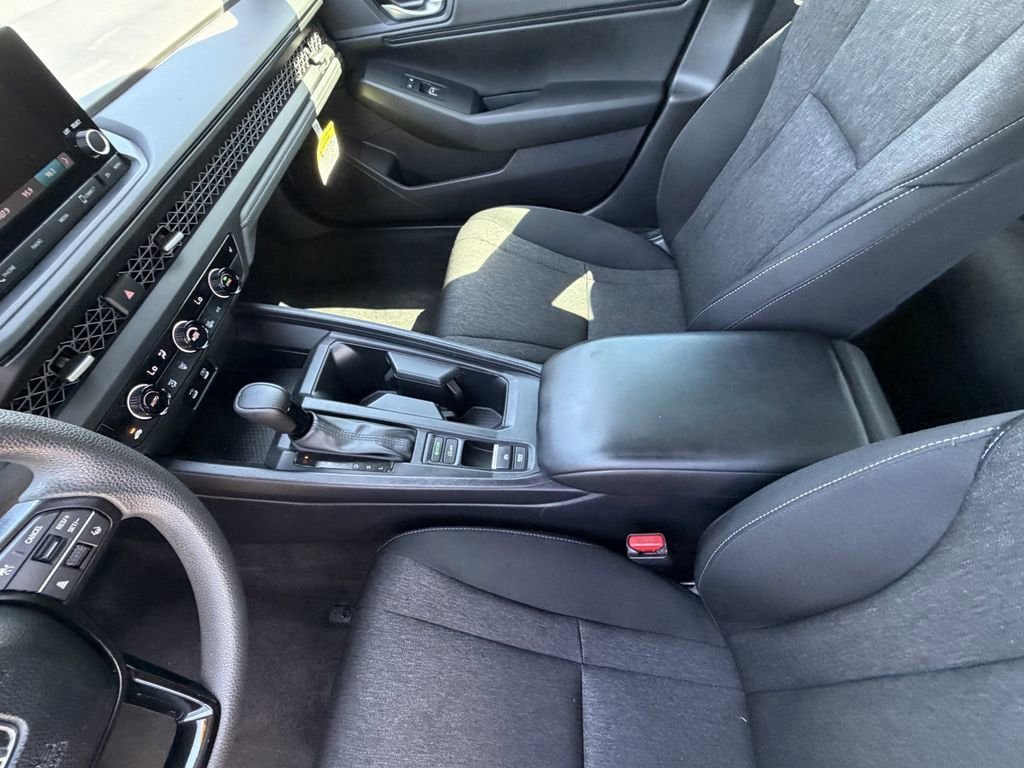 Used 2024 Honda Accord EX image 19