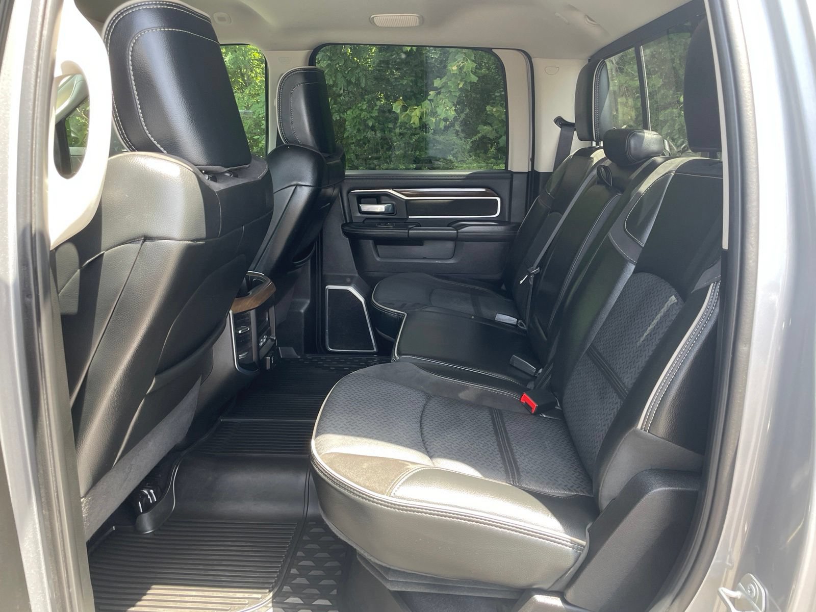 Used 2024 RAM 3500 Laramie AWD/4WD image 37