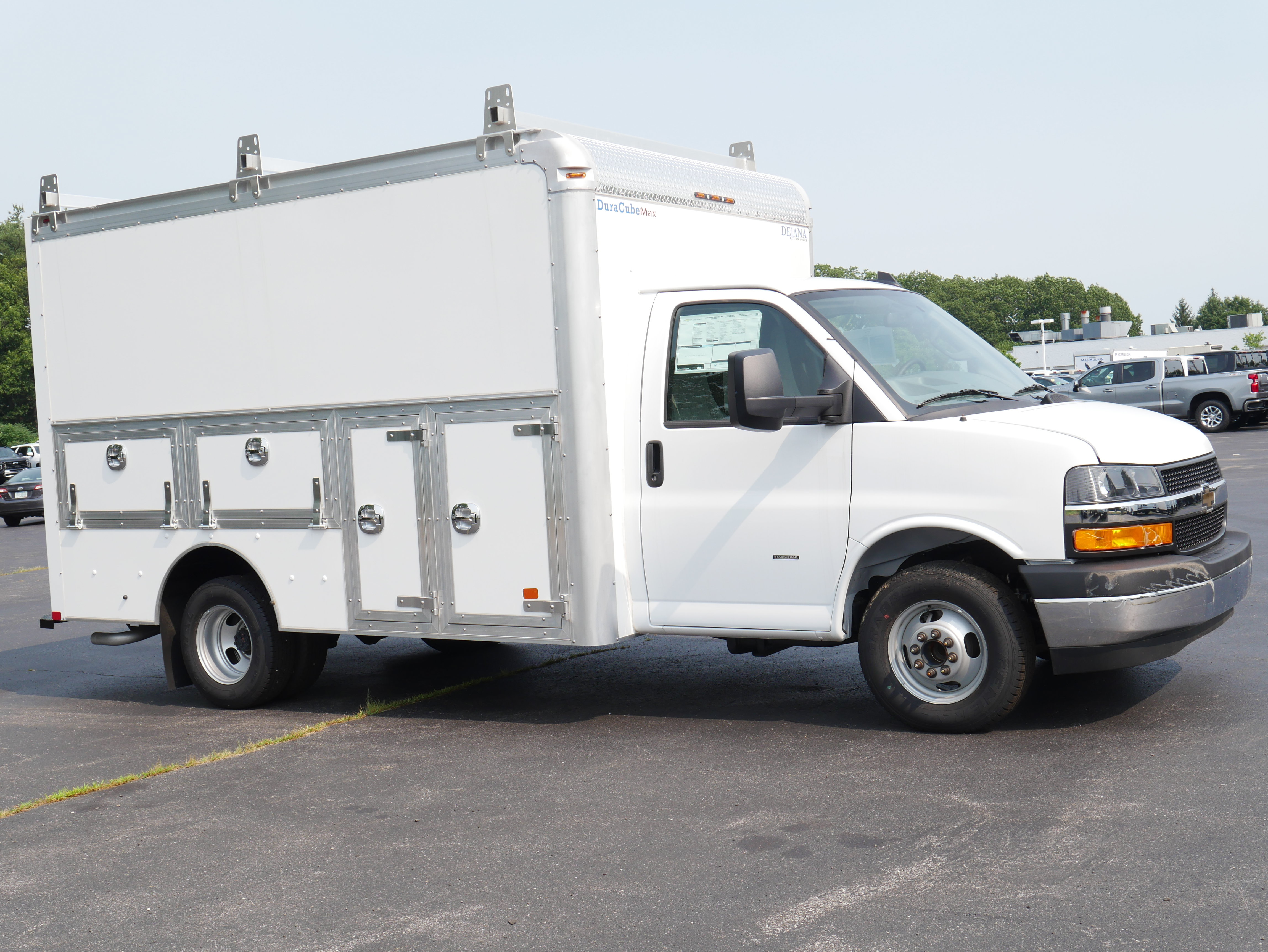 New 2025 Chevrolet Express 3500 w/ Power Convenience Package RWD image 3