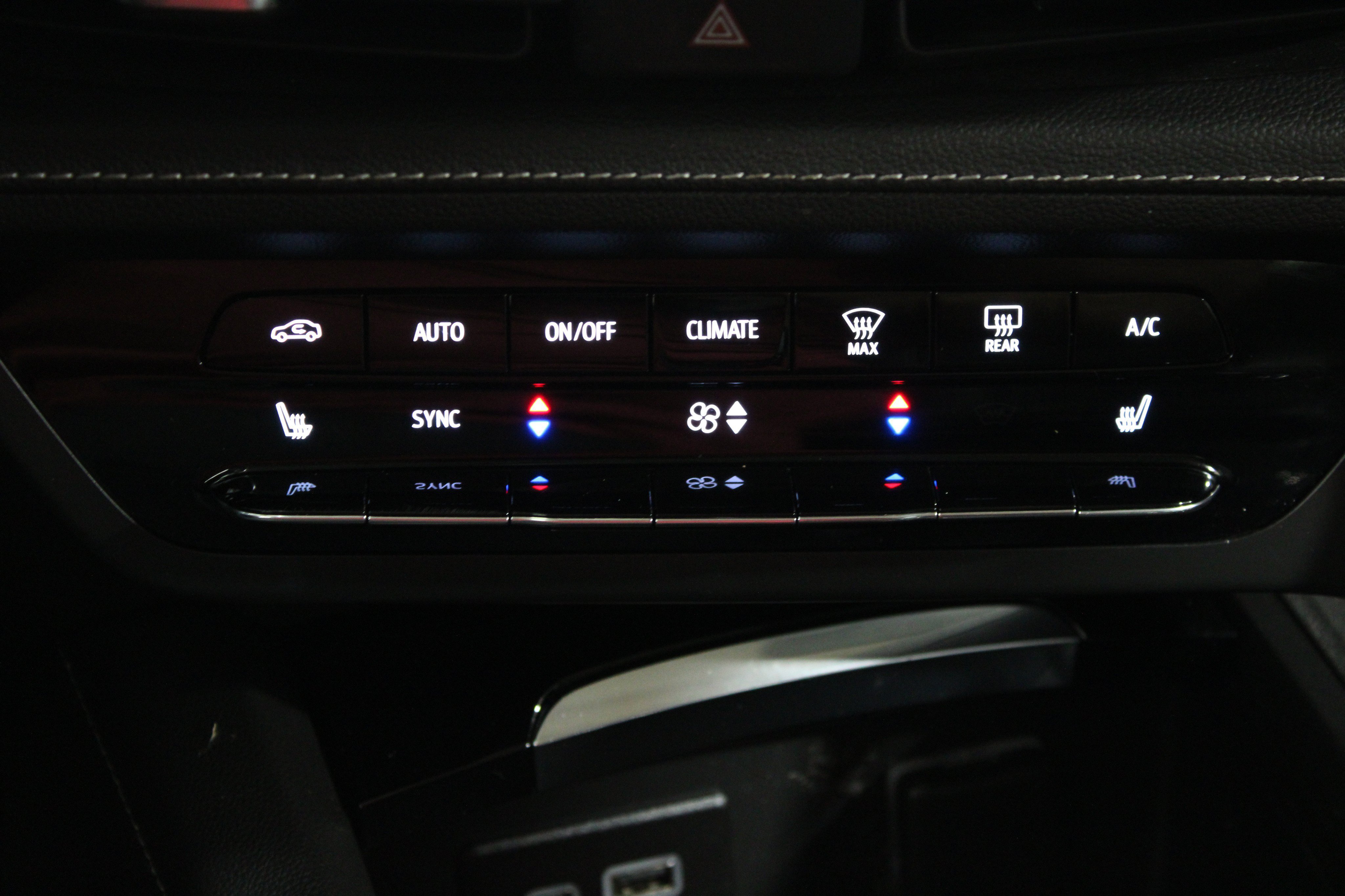 Used 2023 Buick Envision Essence FWD image 9